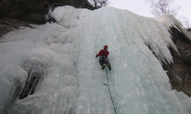 Scalare cascate di ghiaccio: qualche motivo per provare